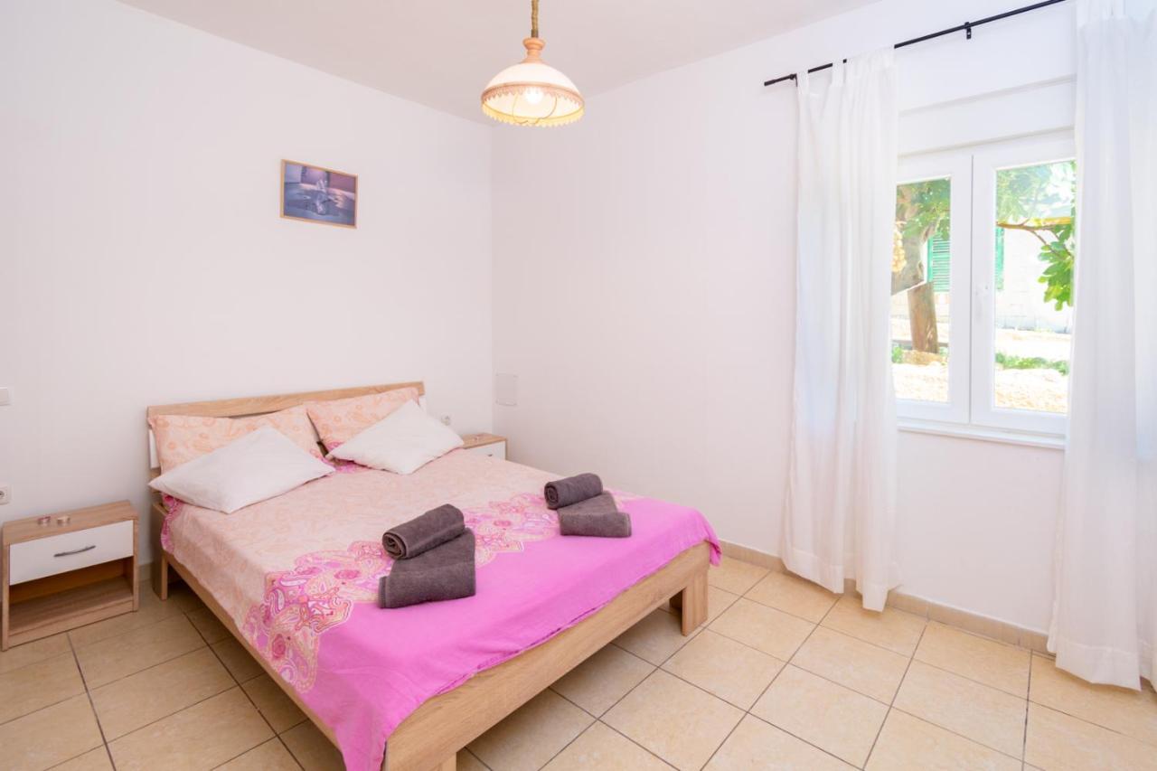 Apartmani Ajp Posedarje Buitenkant foto