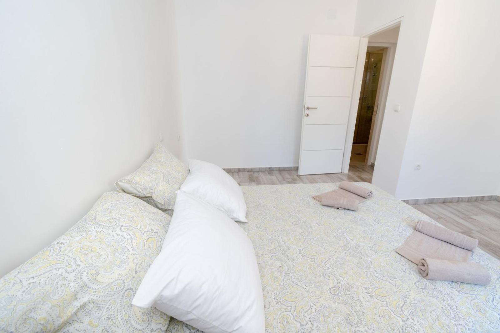 Apartmani Ajp Posedarje Buitenkant foto
